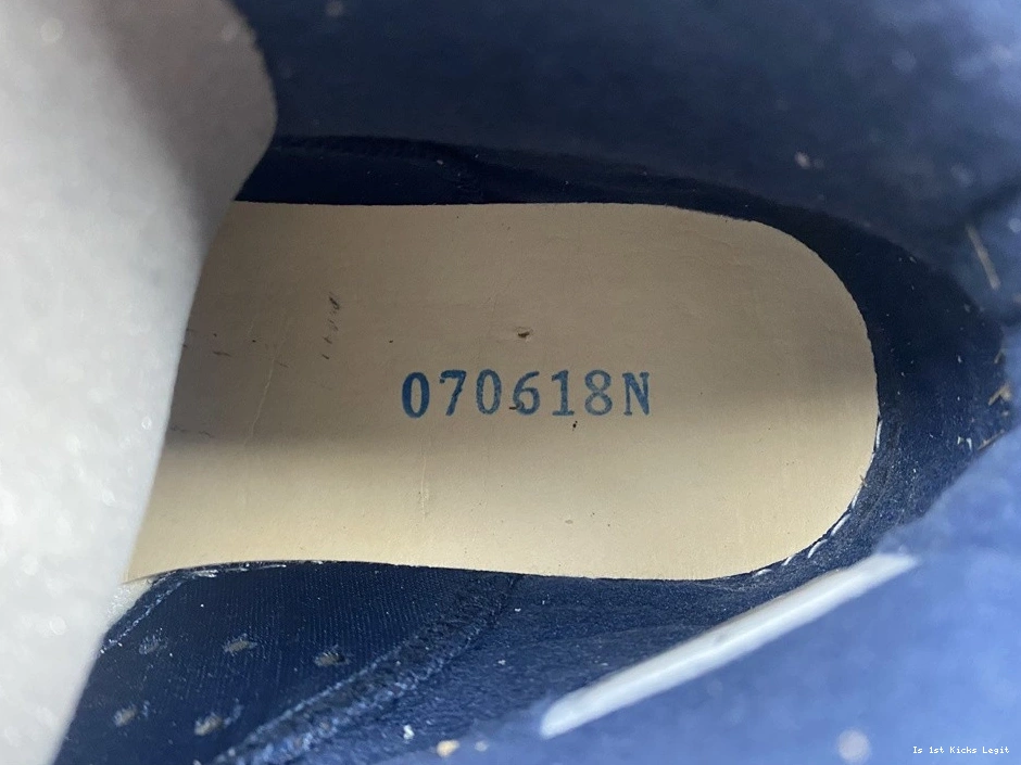 384664-104 Tinker Jordan - Retro 6 0303